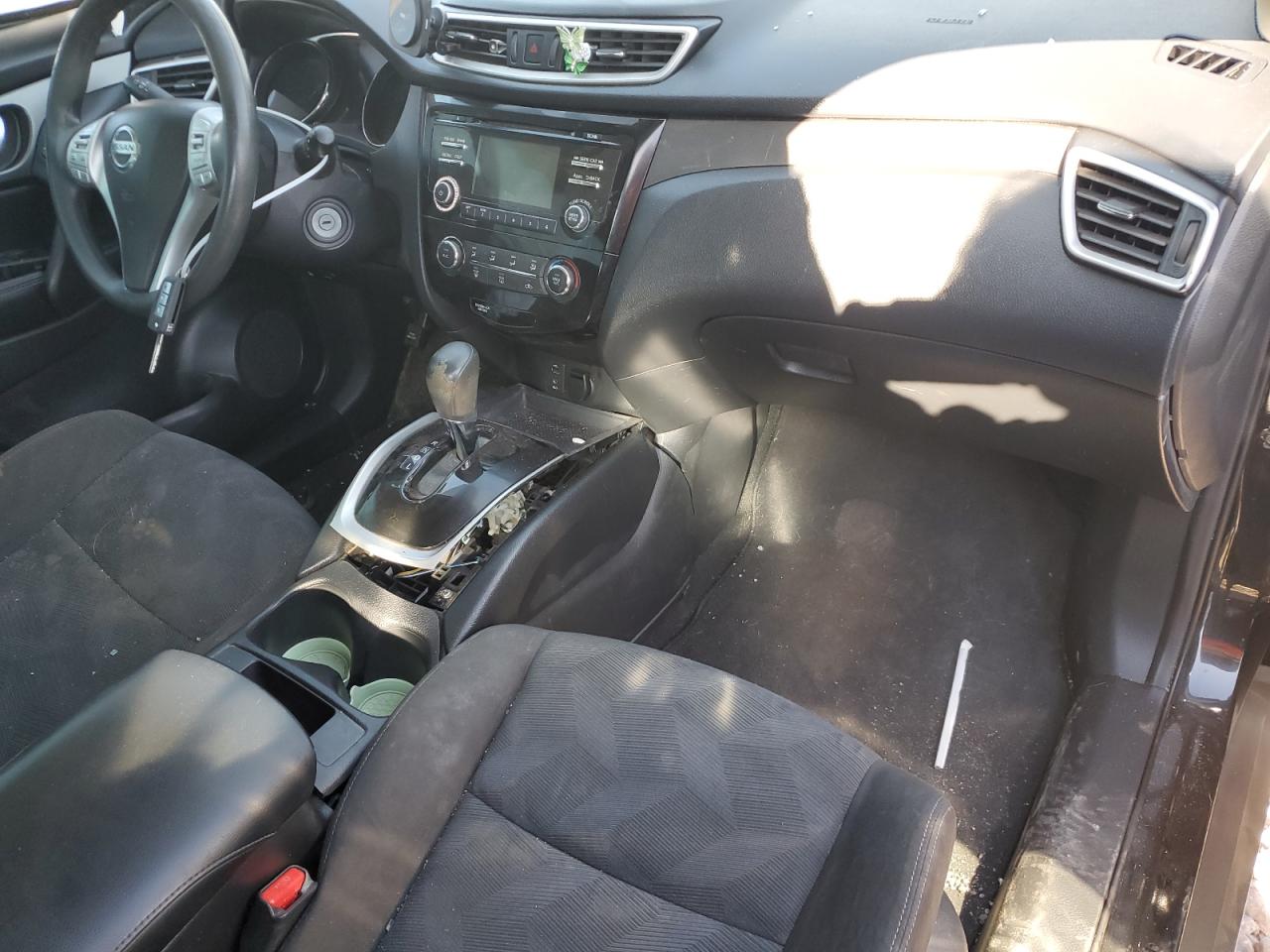 2016 Nissan Rogue - Image 8