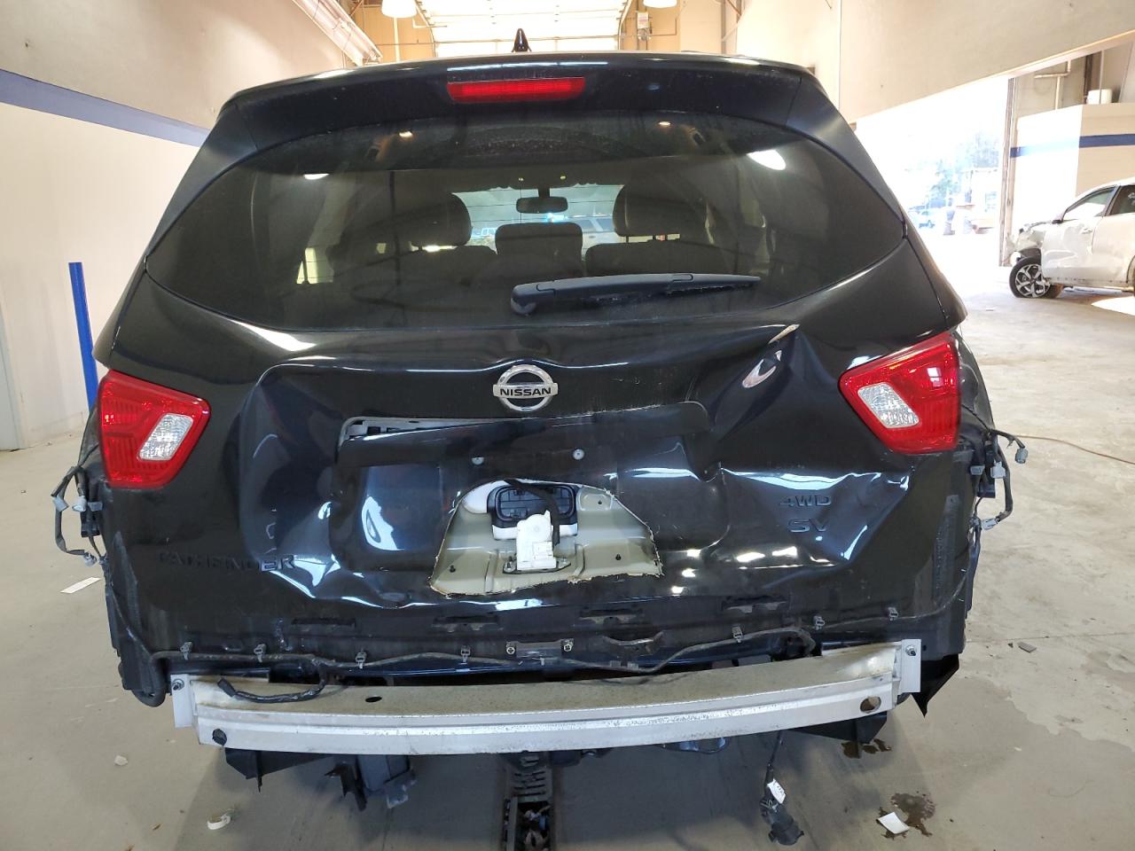 2020 Nissan Pathfinder - Image 6