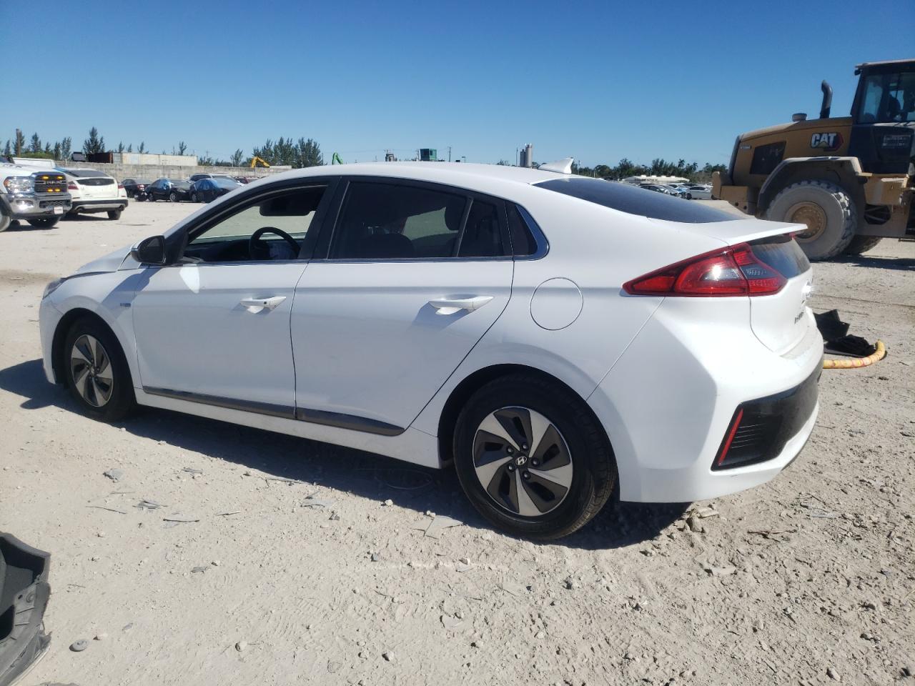 VIN KMHC75LC4KU120547 2019 HYUNDAI IONIQ no.2