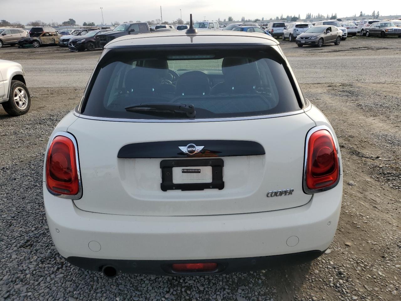 2016 Mini Cooper VIN: WMWXU1C55G2D09428 Lot: 84758014