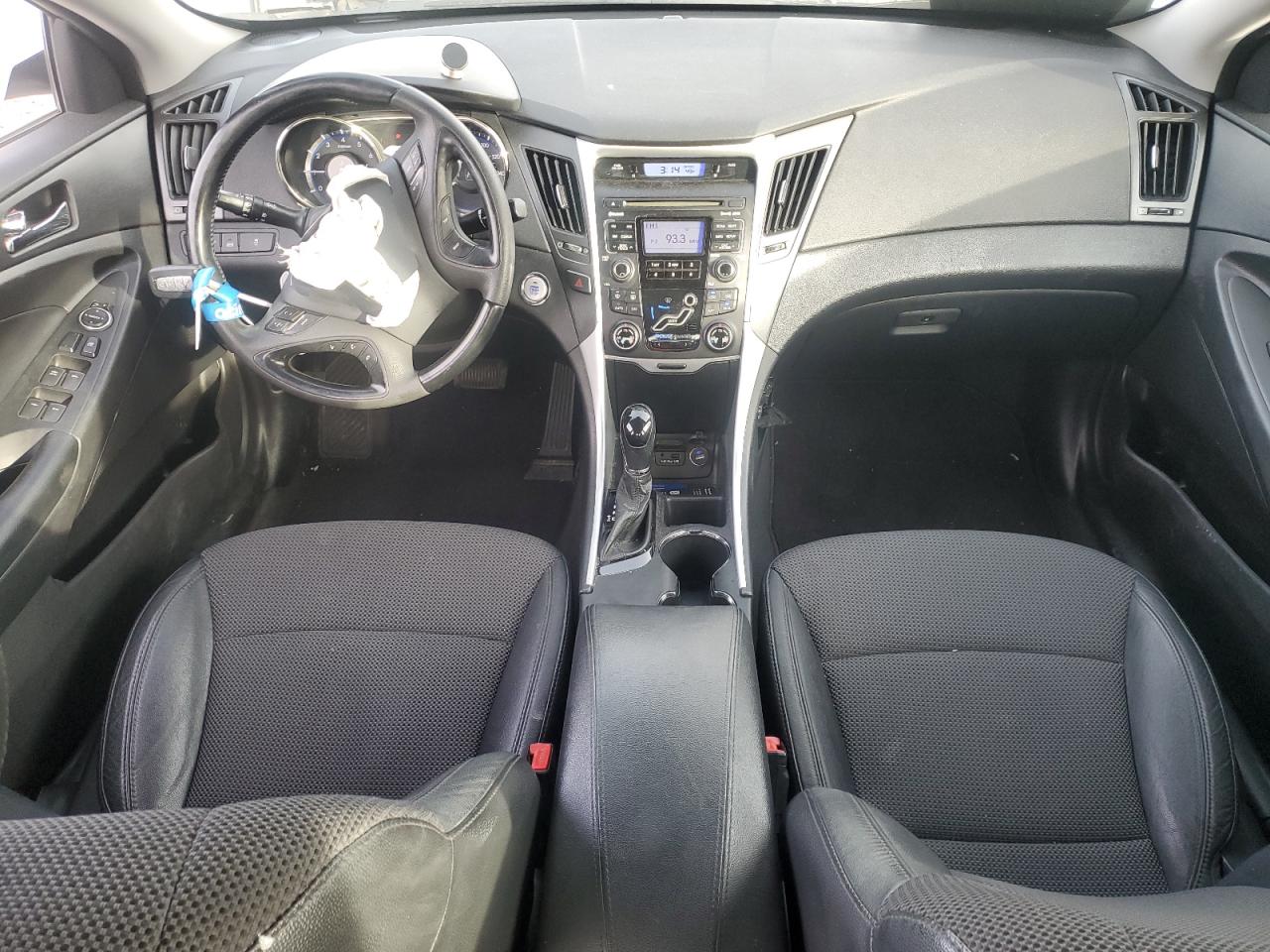 2011 Hyundai Sonata - Image 8