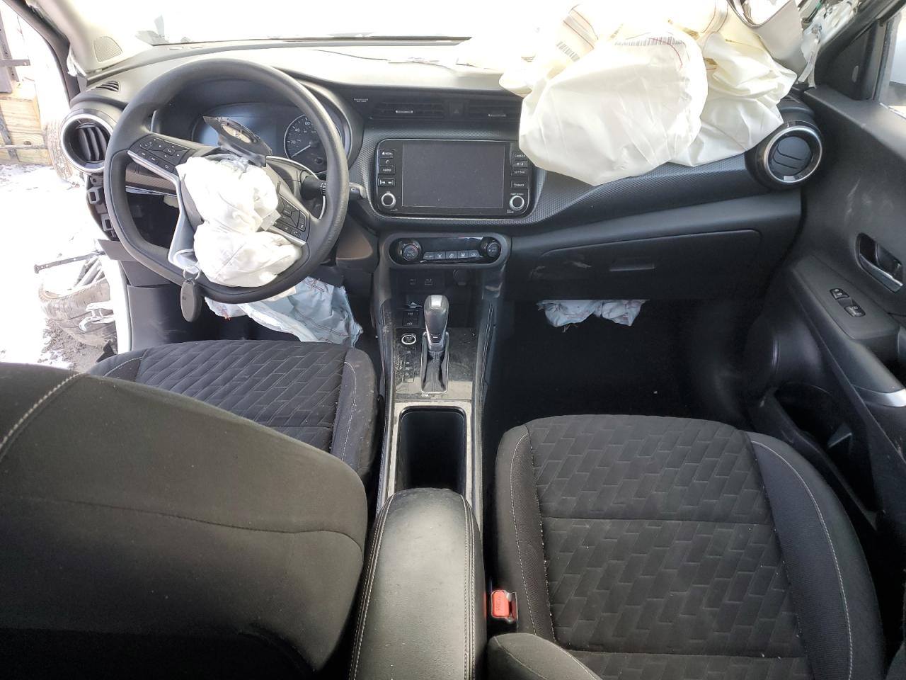 2021 Nissan Kicks - Image 8