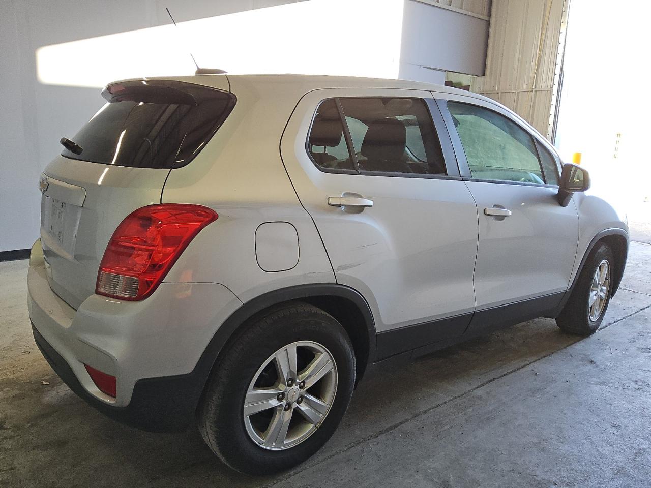 2020 Chevrolet Trax - Image 3