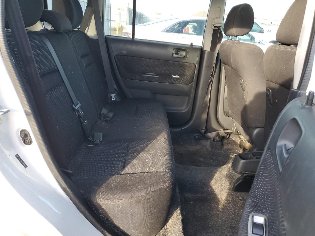 2006 Scion xB - Image 10