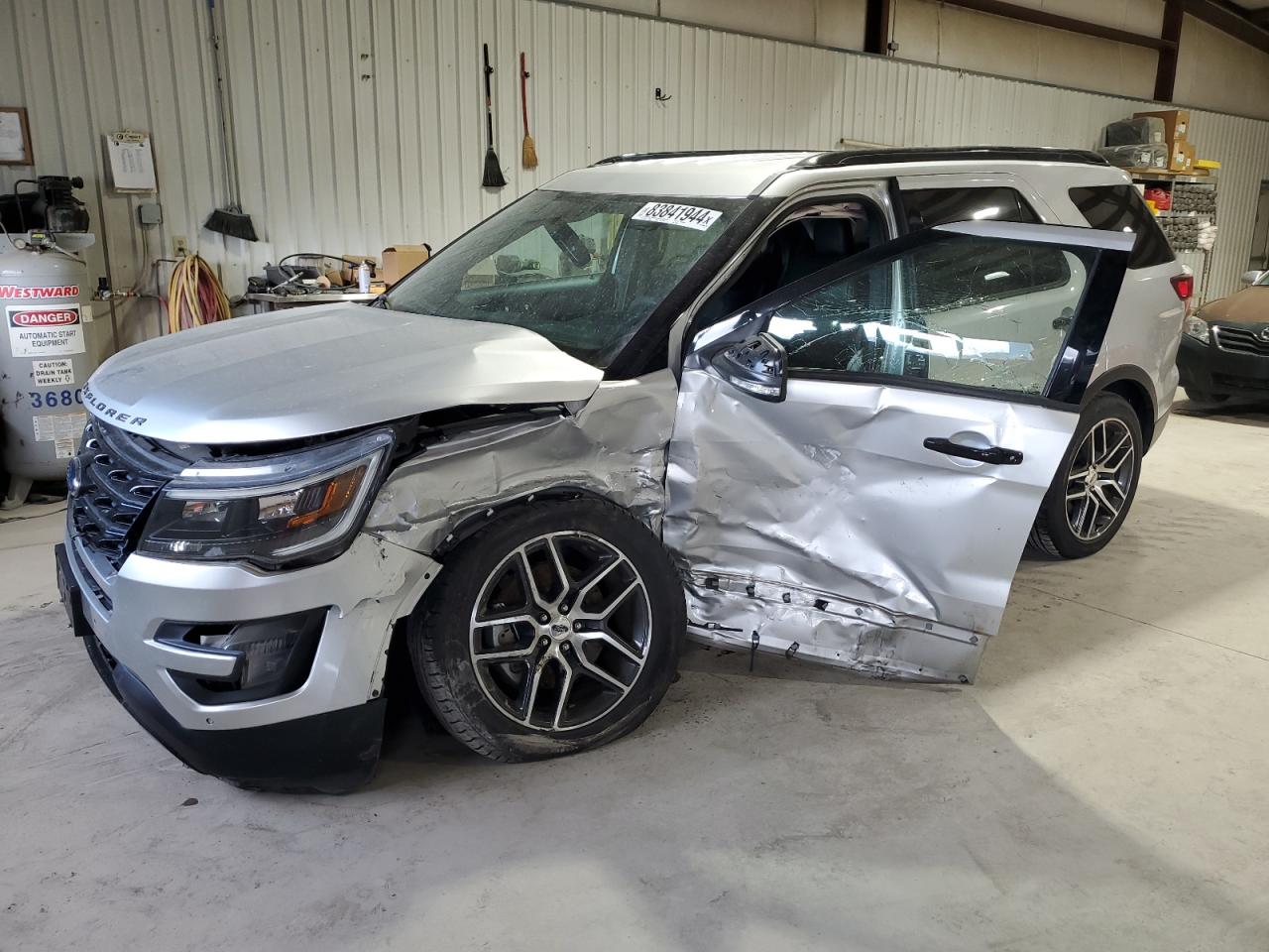 2017 Ford Explorer - Image 1