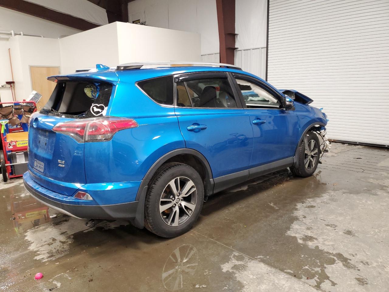 2018 Toyota RAV 4 - Image 3