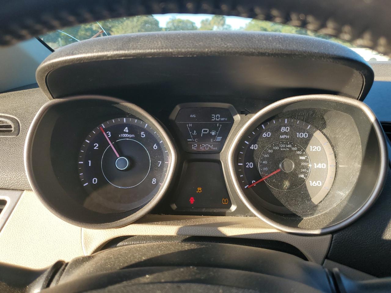 2014 Hyundai Elantra - Image 9