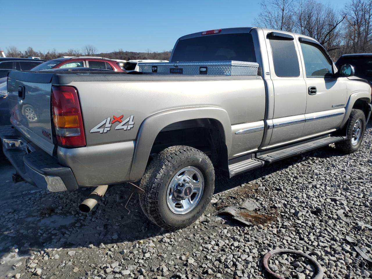 2001 GMC Sierra - Image 3