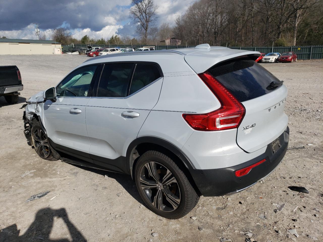 VIN YV4162UL3L2190773 2020 VOLVO XC40 no.2