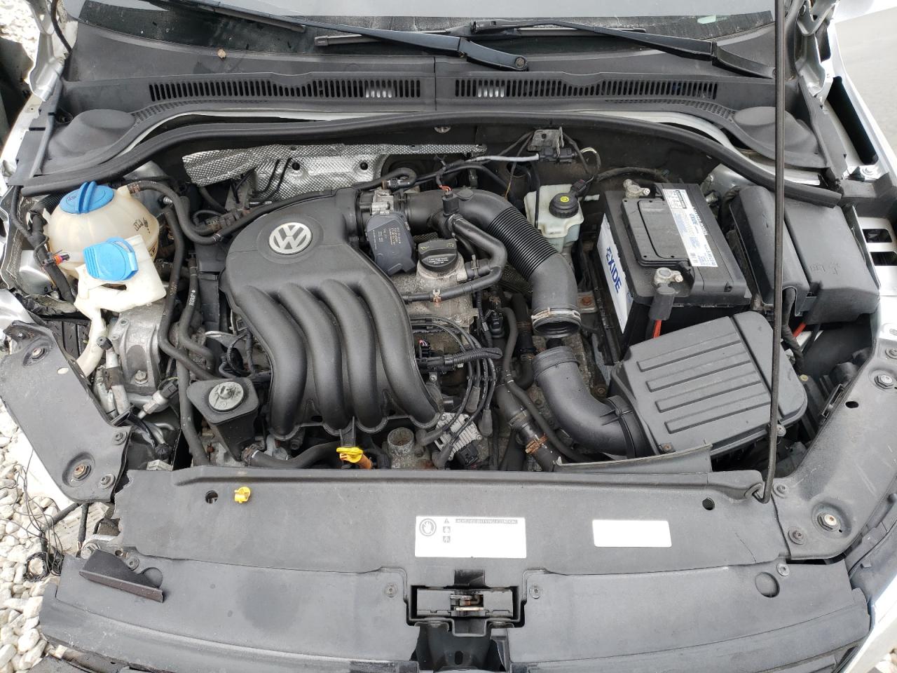 2014 Volkswagen Jetta - Image 11