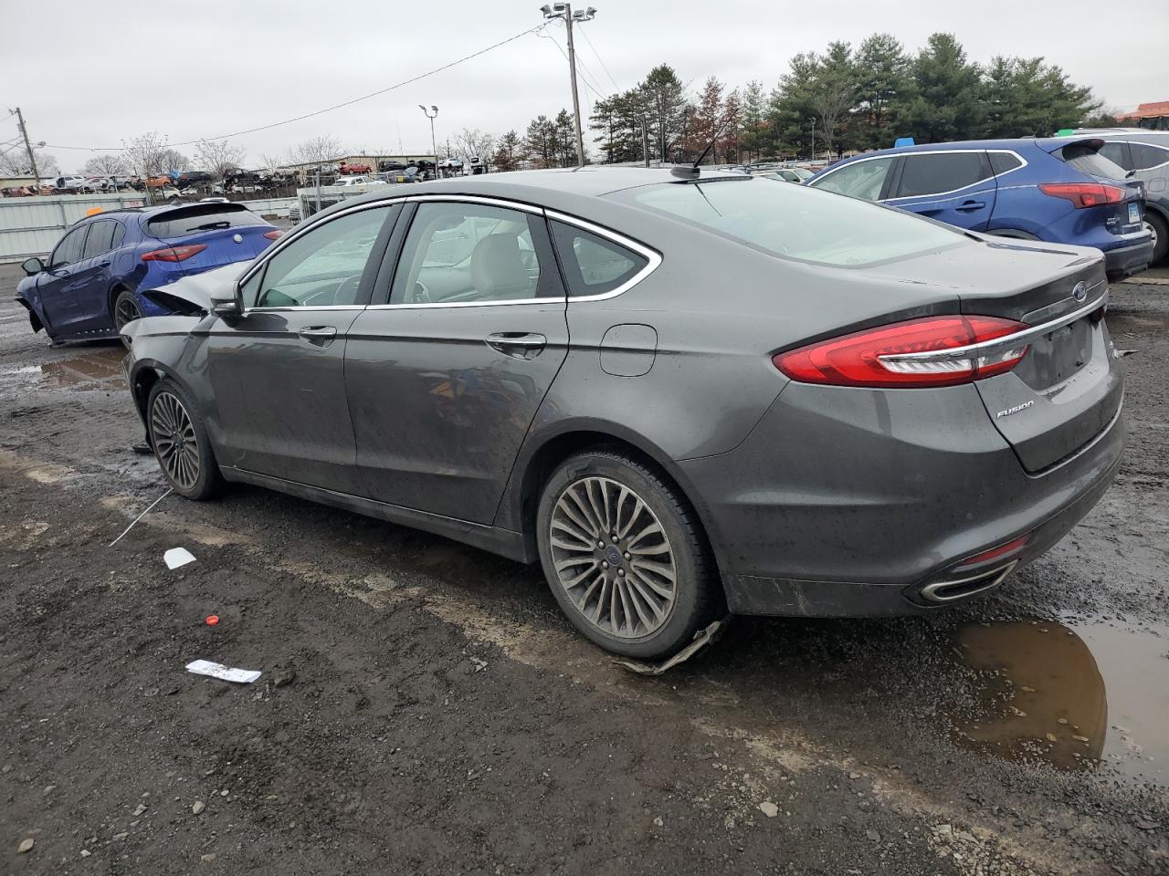 VIN 3FA6P0T92JR216259 2018 FORD FUSION no.2