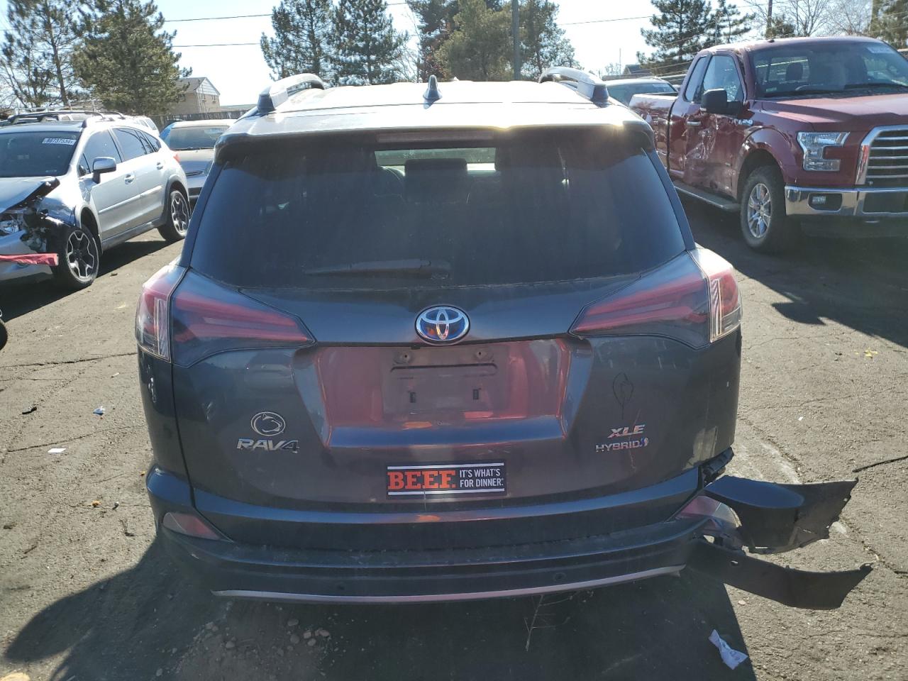 2017 Toyota RAV 4 - Image 6