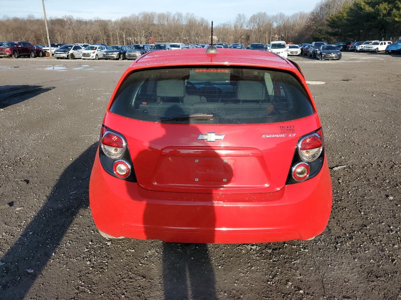 VIN 1G1JC6SG2F4107442 2015 CHEVROLET SONIC no.6