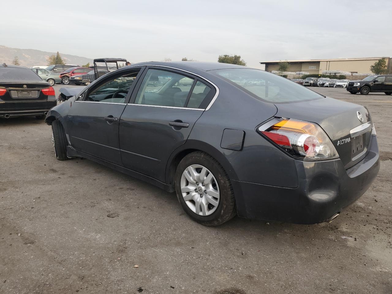 2011 Nissan Altima - Image 2