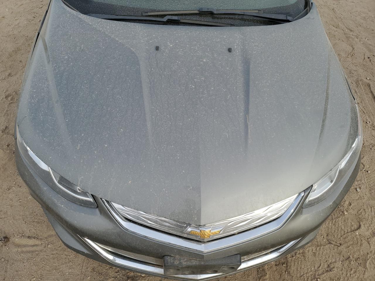 2017 Chevrolet Volt - Image 11