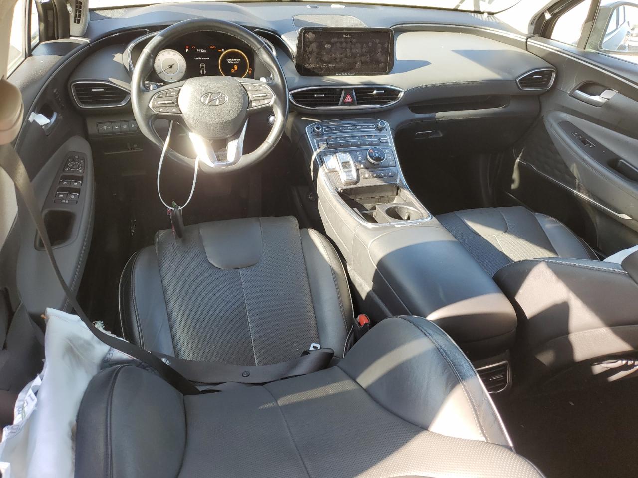 2021 Hyundai Santa Fe - Image 8