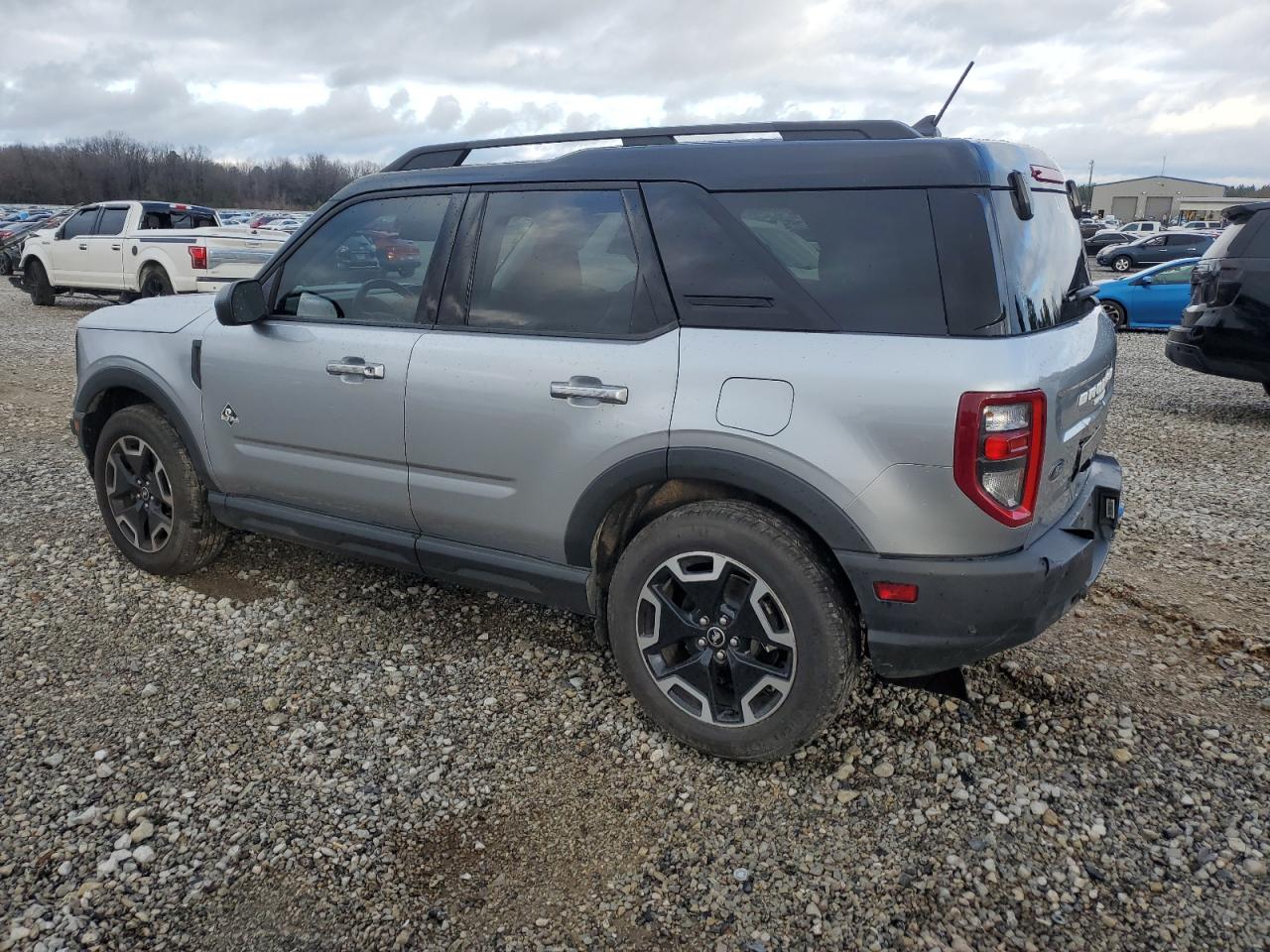 2021 Ford Bronco - Image 2