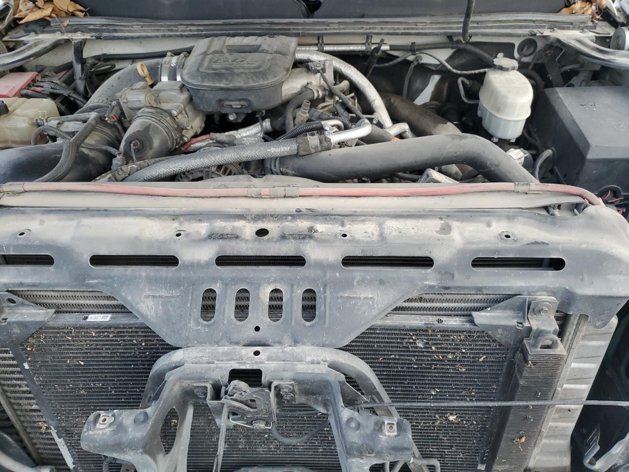 2011 Chevrolet Silverado - Image 11