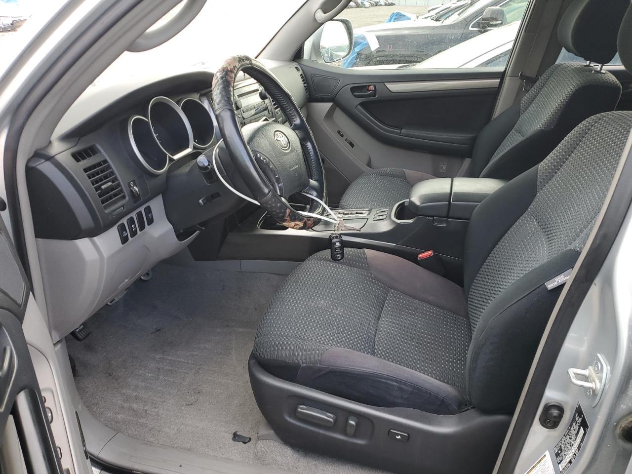 2006 Toyota 4Runner - Image 7