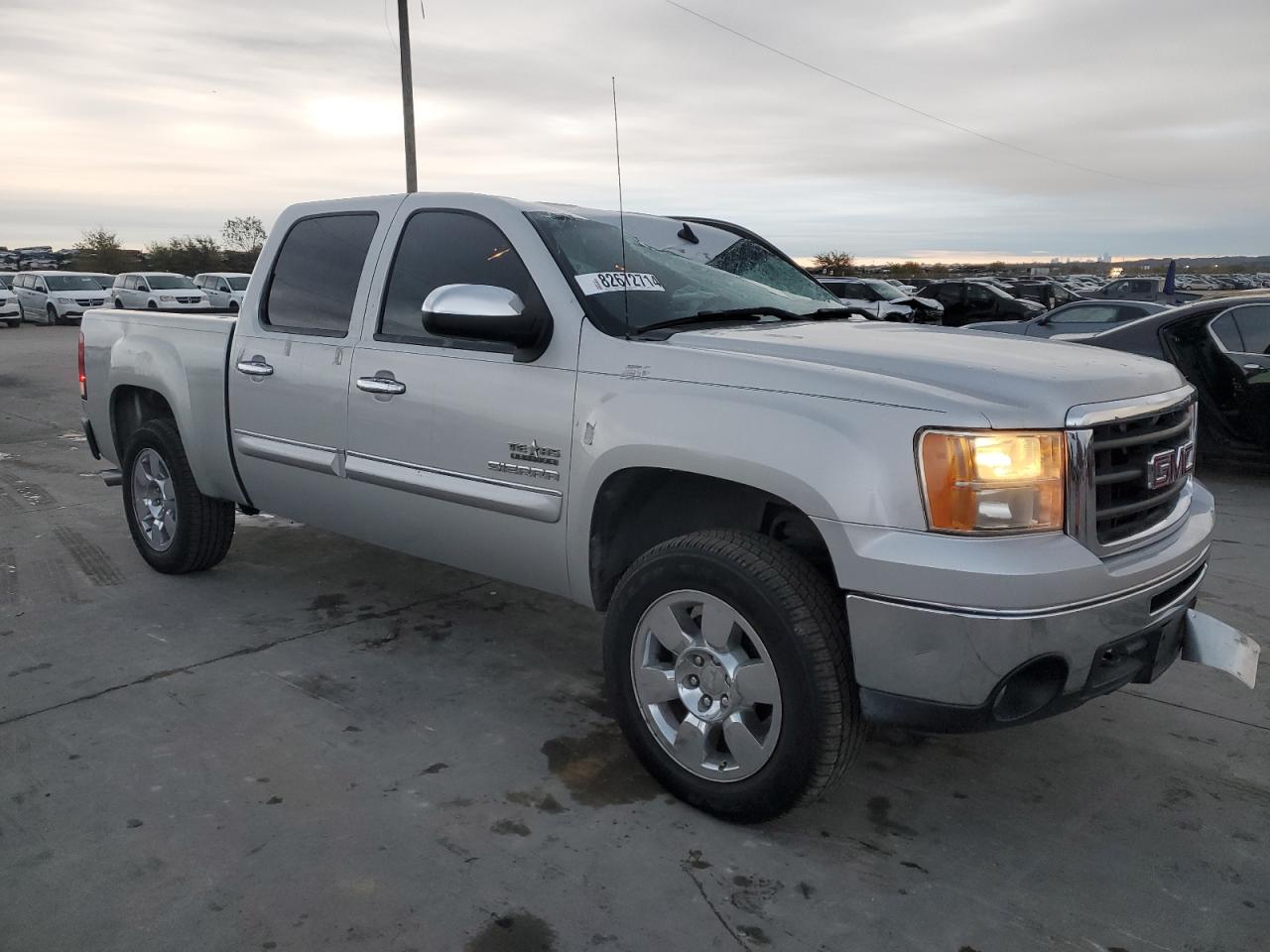2010 GMC Sierra - Image 4