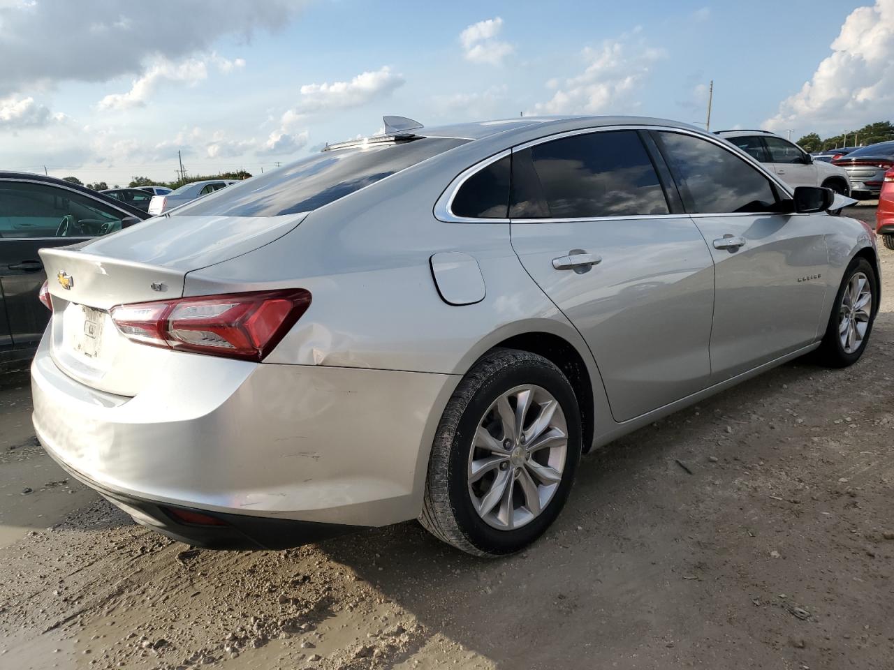 VIN 1G1ZD5ST7KF108575 2019 CHEVROLET MALIBU no.3