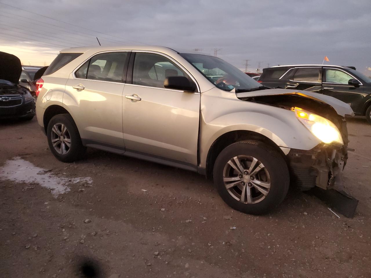 VIN 2GNALAEK0E6354778 2014 CHEVROLET EQUINOX no.4