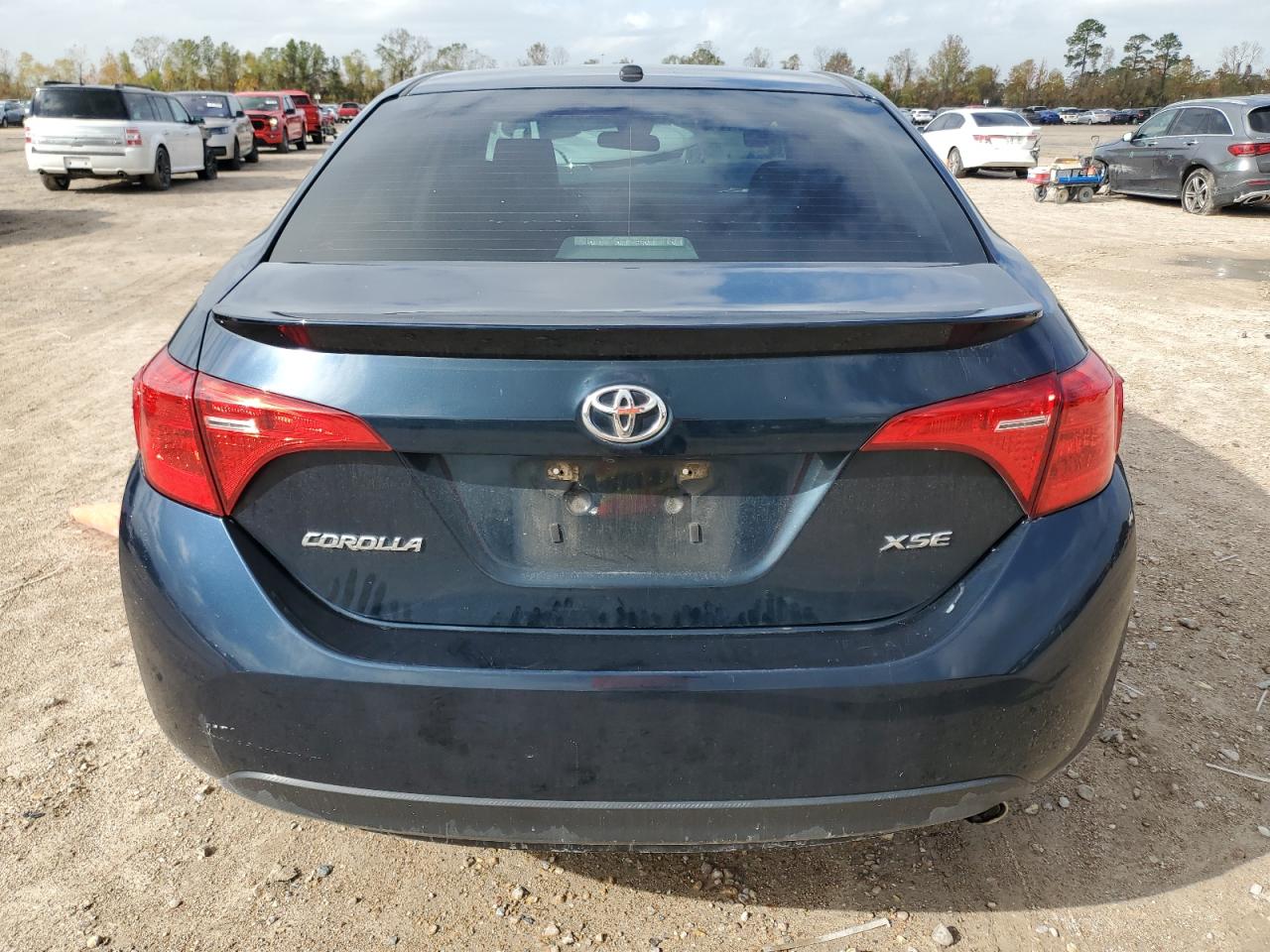 VIN 5YFBURHE2JP779829 2018 TOYOTA COROLLA no.6