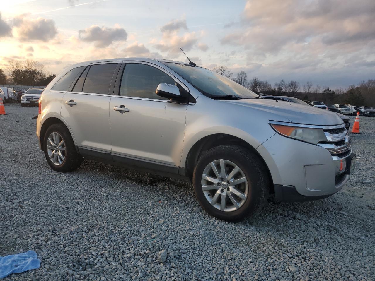2011 Ford Edge - Image 4