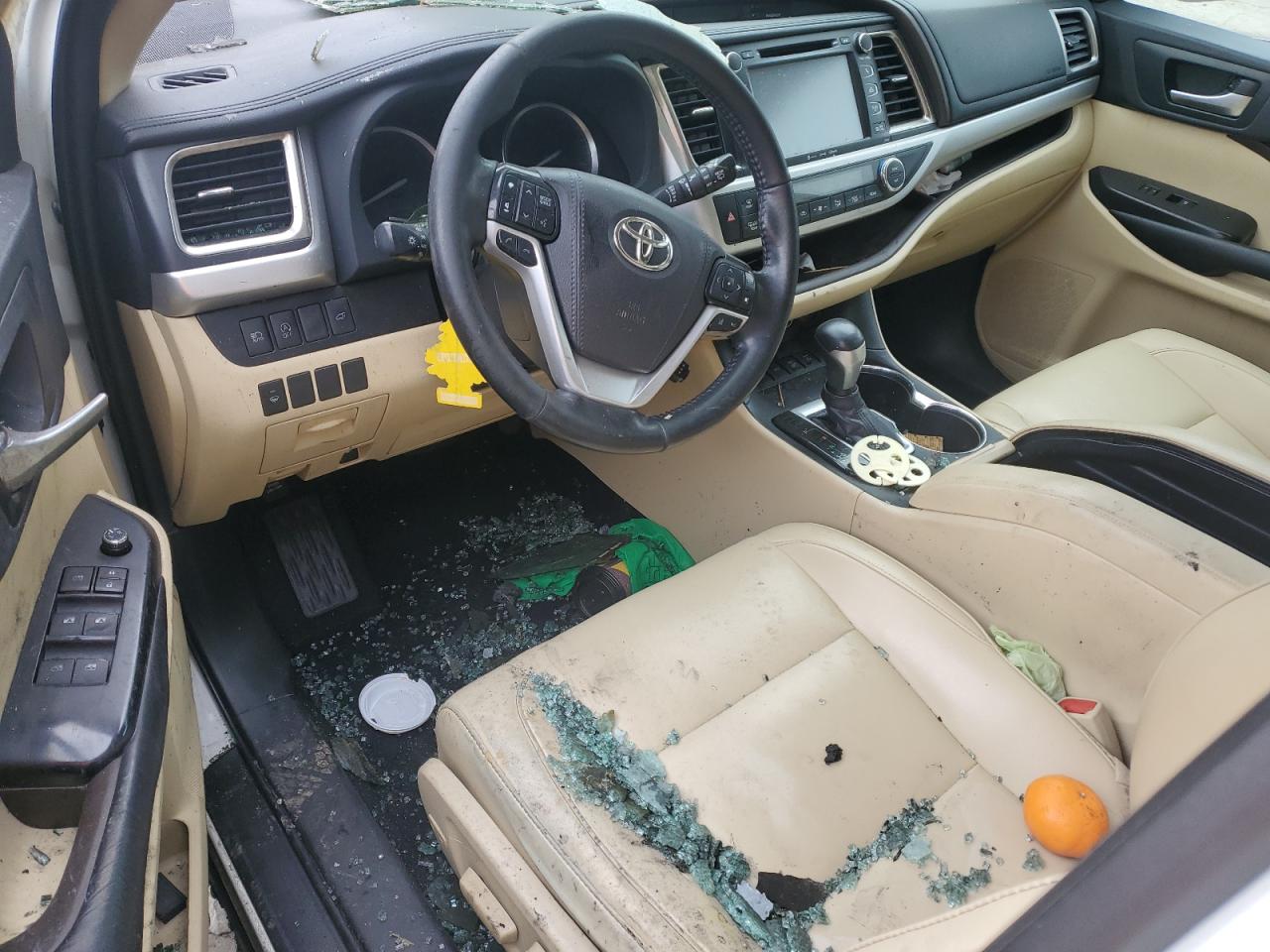2019 Toyota Highlander - Image 8