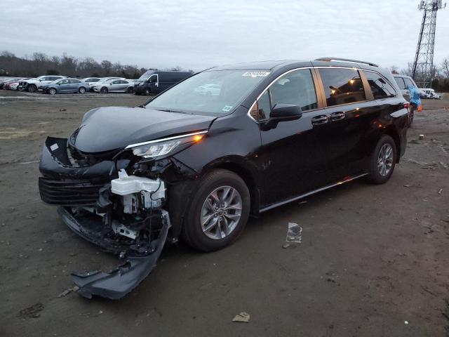 2023 Toyota Sienna Le