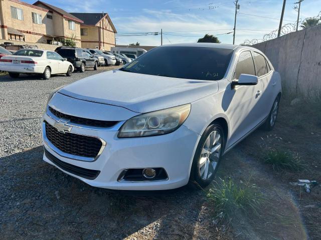 Sedans CHEVROLET MALIBU 2014 Biały