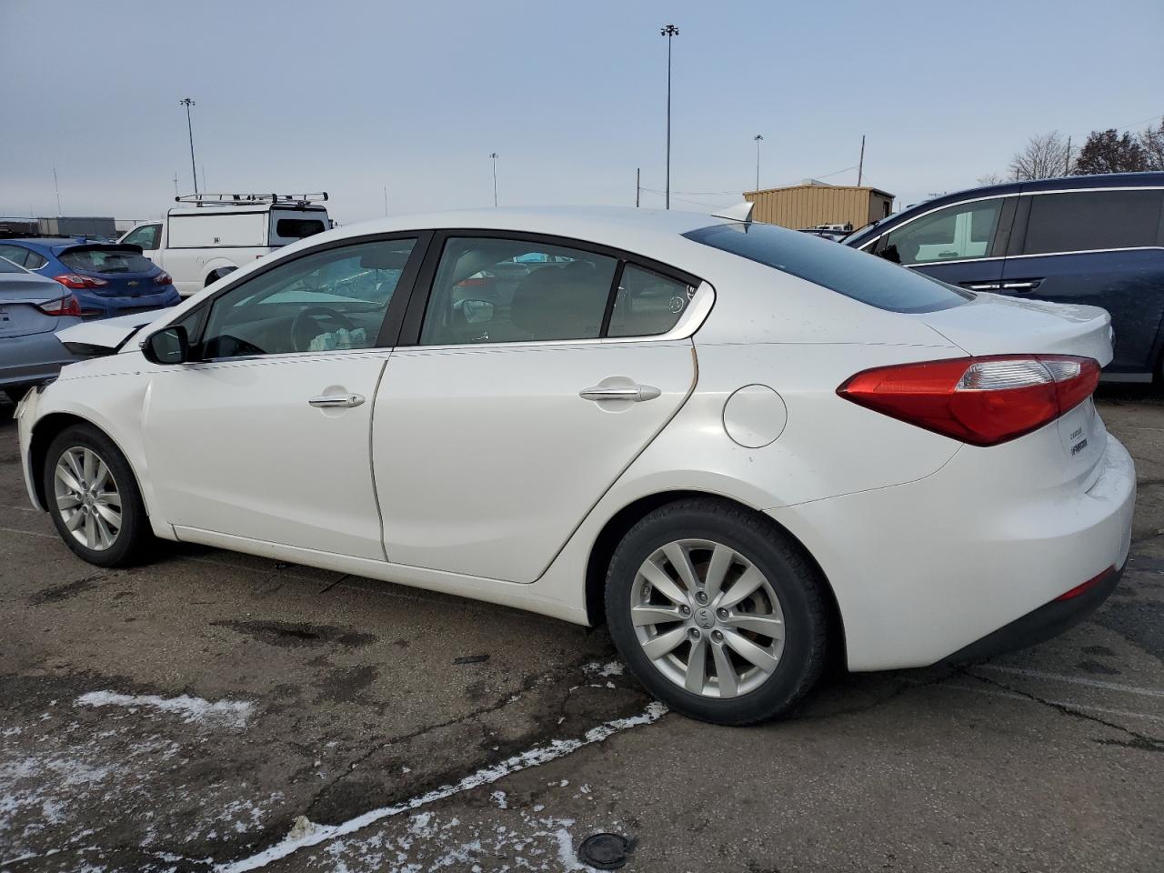 VIN KNAFX4A82E5162544 2014 KIA FORTE no.2