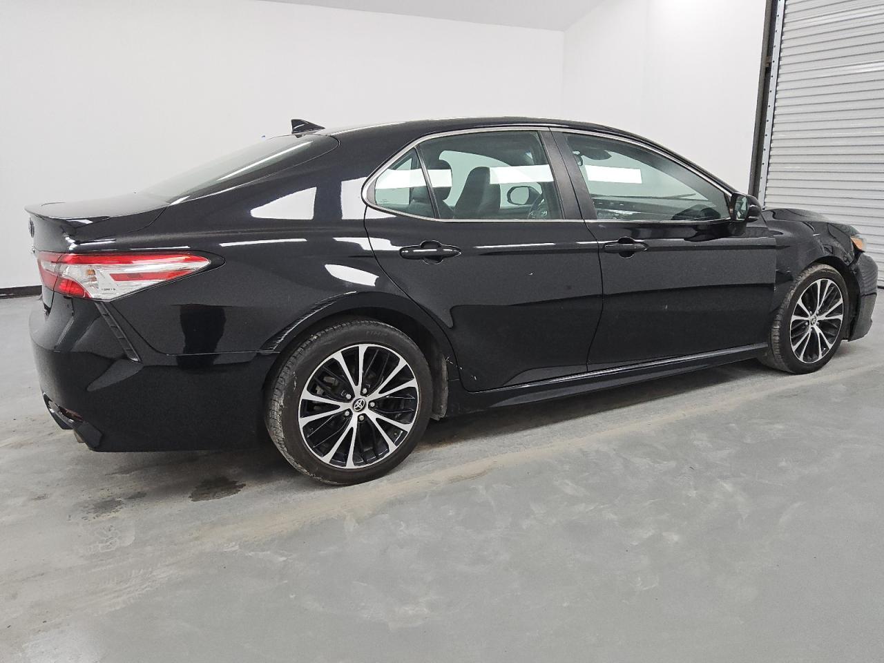 2020 Toyota Camry - Image 3