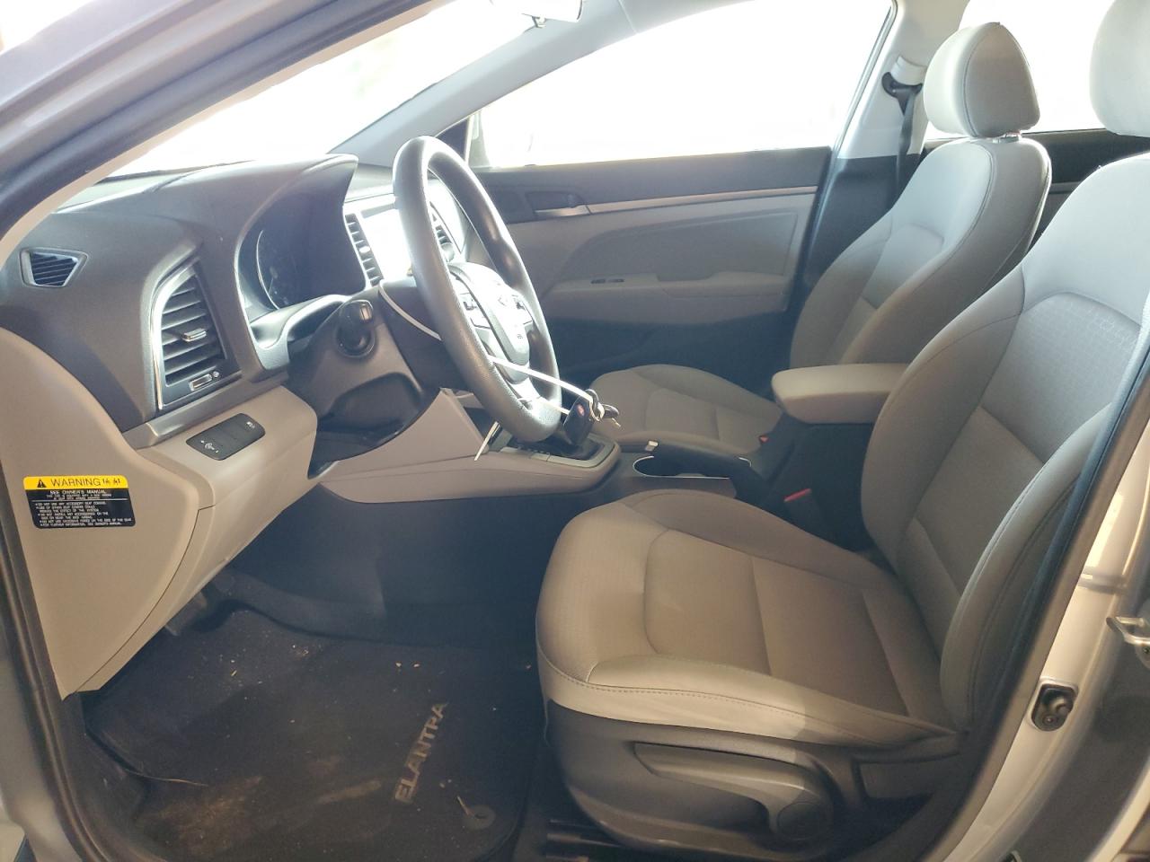 2017 Hyundai Elantra - Image 7