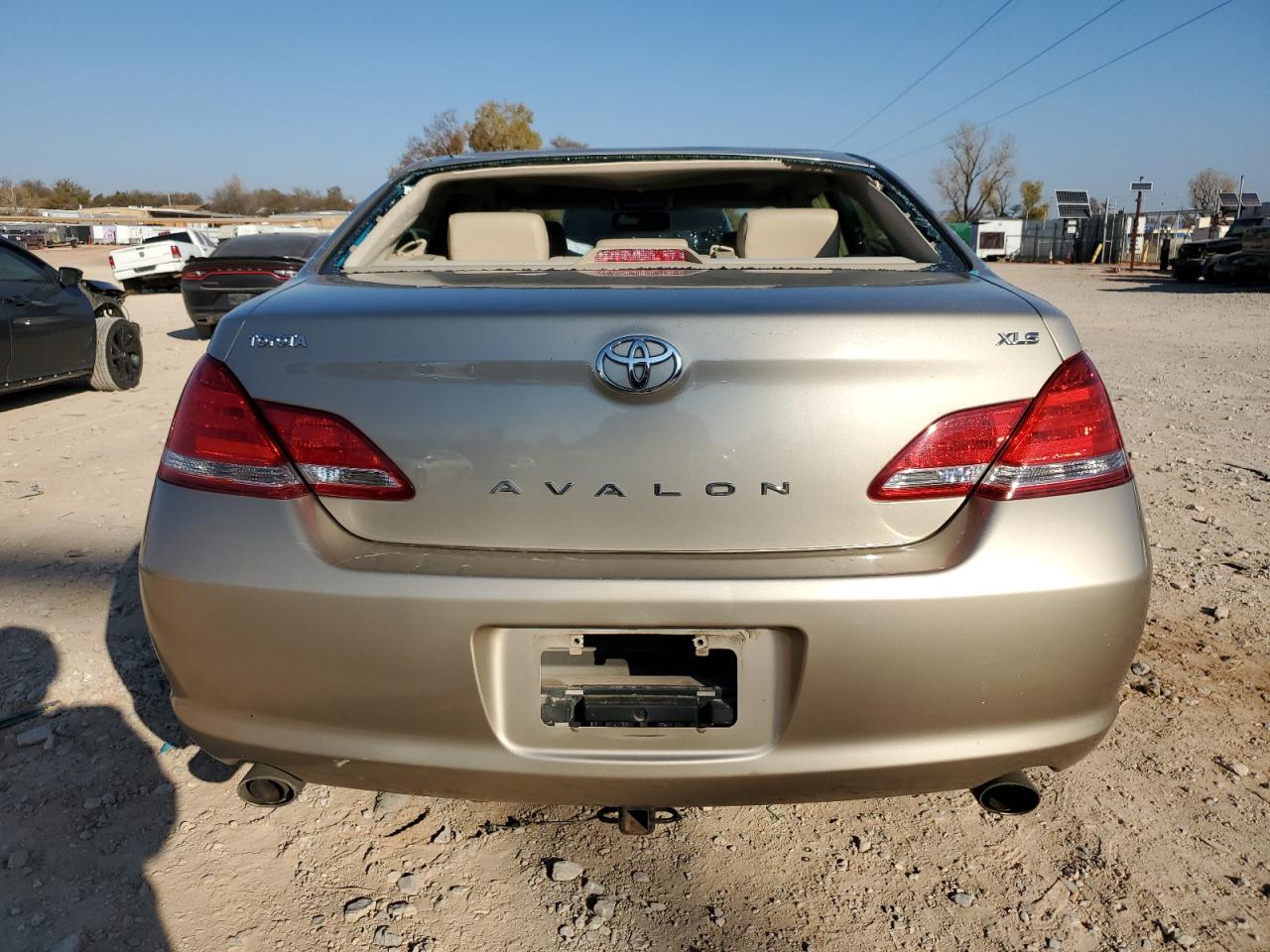 2007 Toyota Avalon - Image 6
