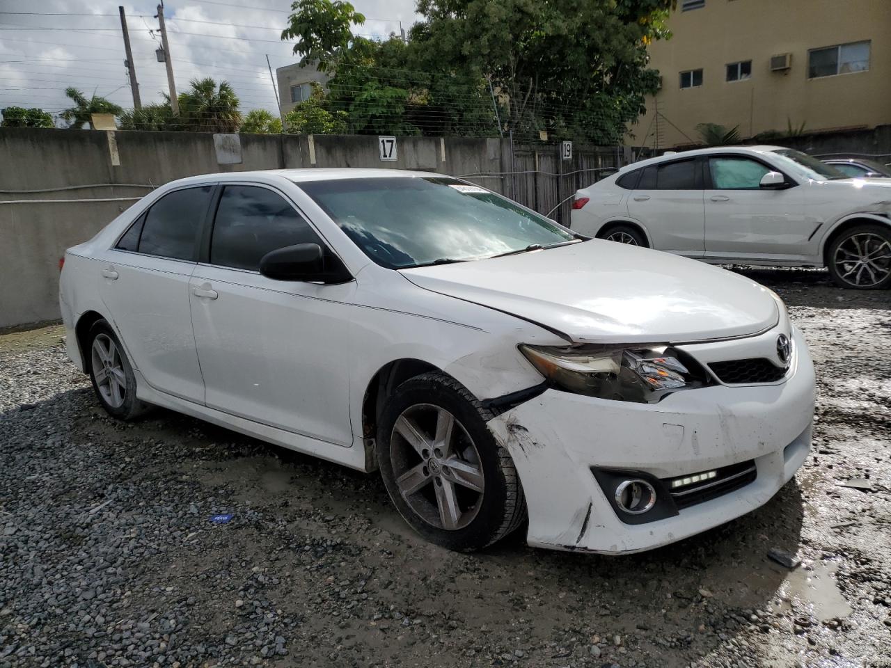 2013 Toyota Camry - Image 4