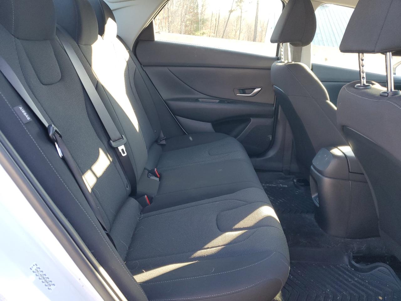 2024 Hyundai Elantra - Image 10