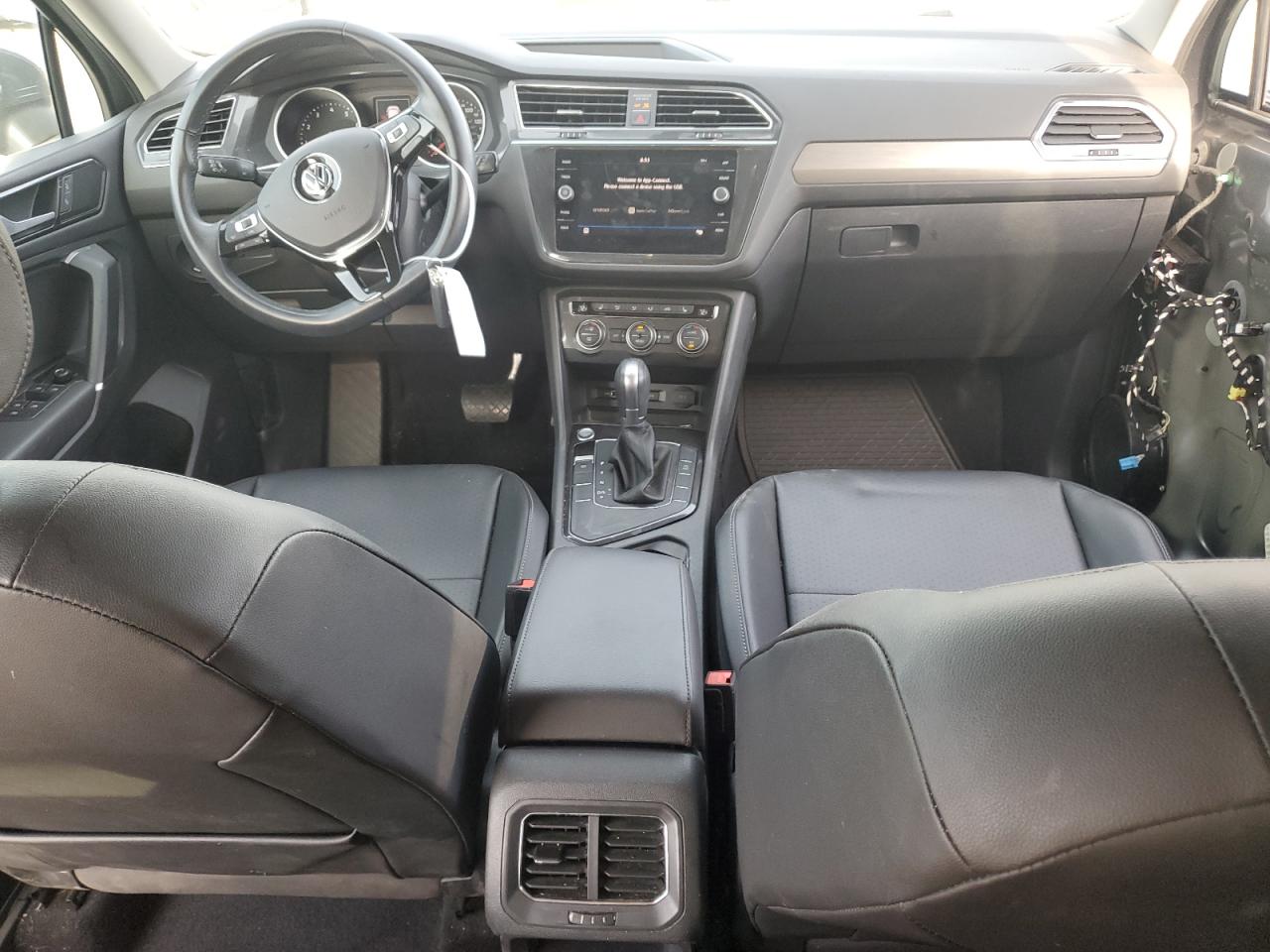 2018 Volkswagen Tiguan - Image 8
