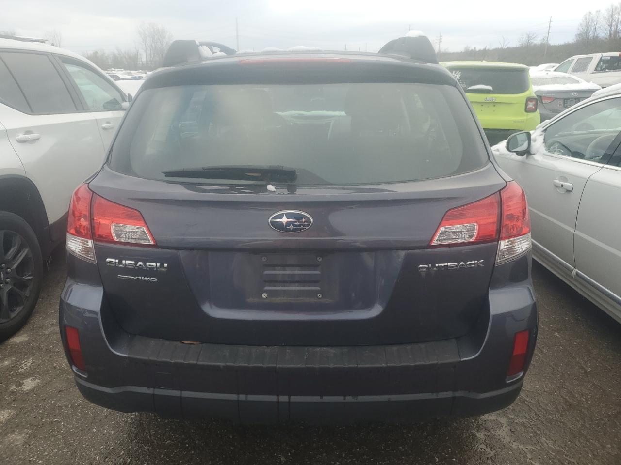 2014 Subaru Outback - Image 6
