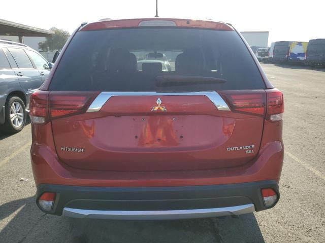  MITSUBISHI OUTLANDER 2016 Коричневый