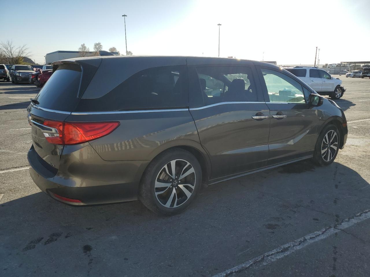 2018 Honda Odyssey - Image 3