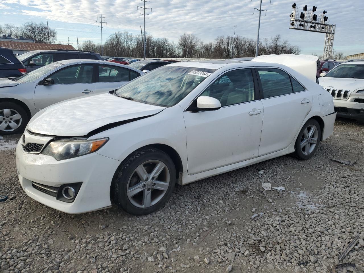 2014 Toyota Camry L for Sale in Columbus, OH - Rear End