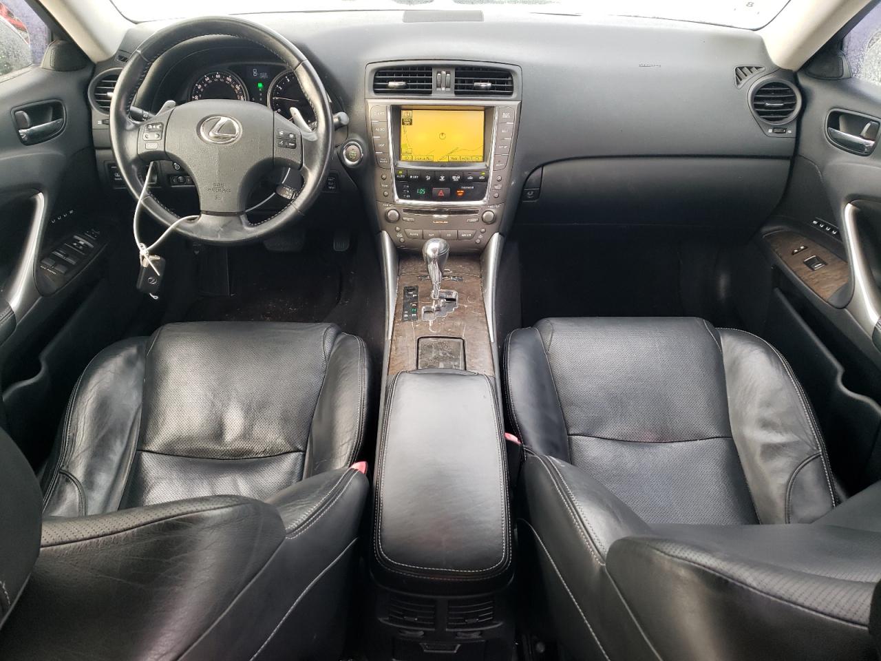 2010 Lexus IS - Image 8