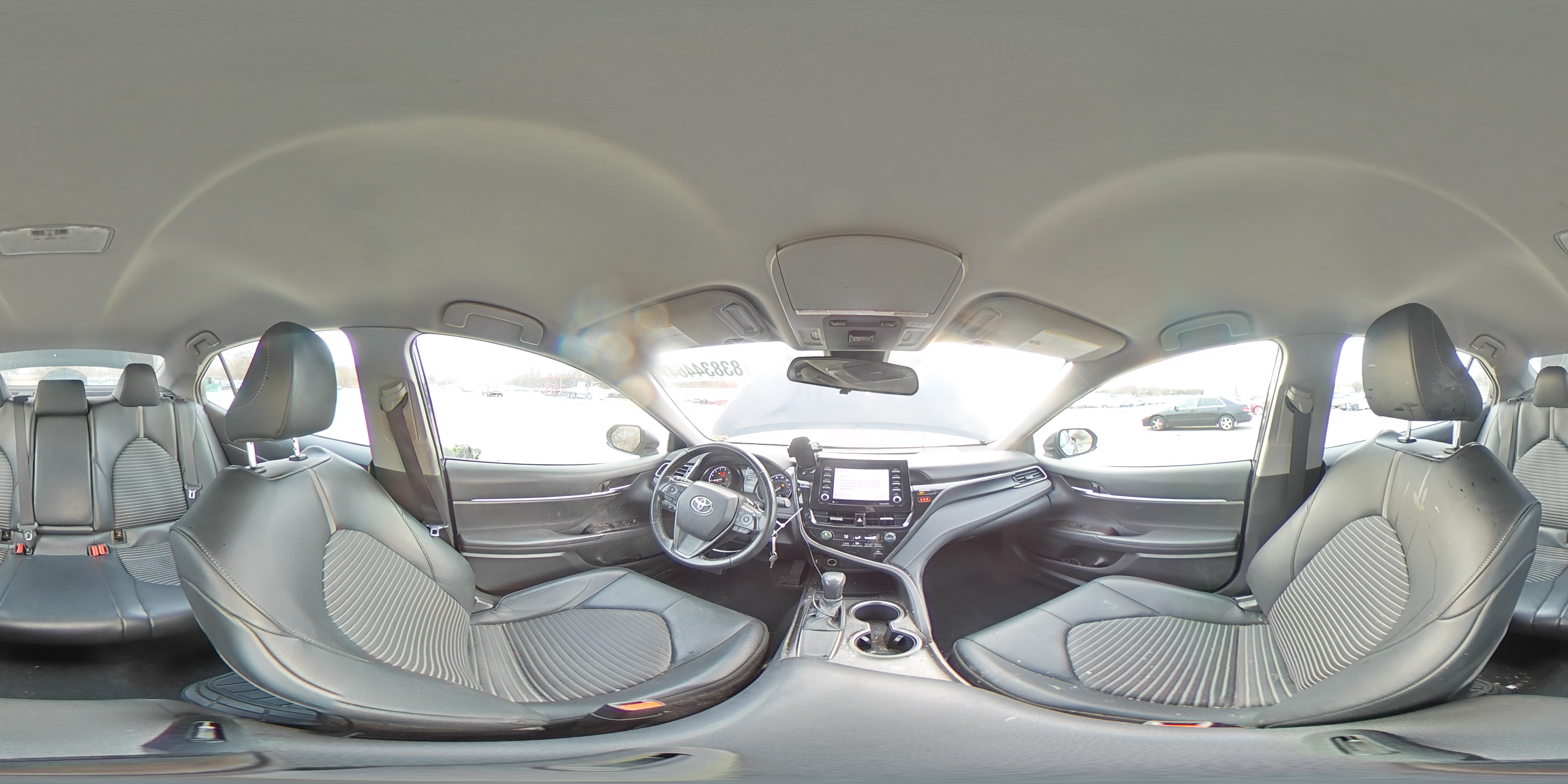 2021 Toyota Camry - Image 13