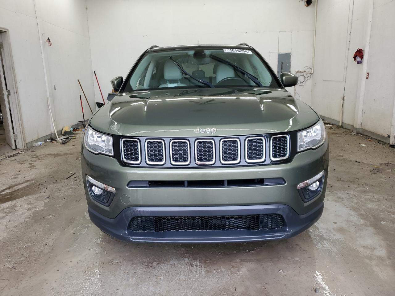 VIN 3C4NJDBB0KT741540 2019 JEEP COMPASS no.5