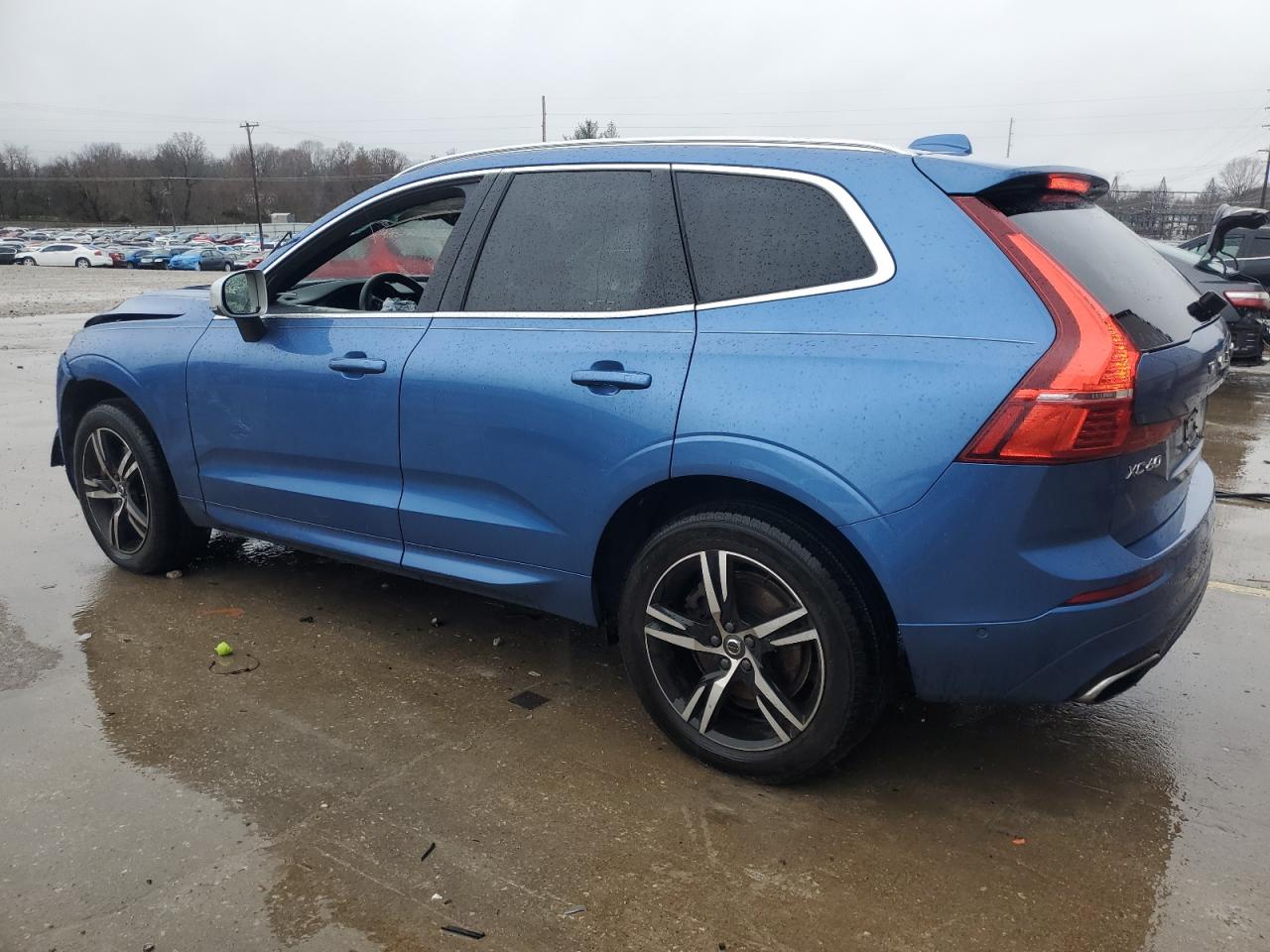 VIN LYVA22RM1KB278556 2019 VOLVO XC60 no.2