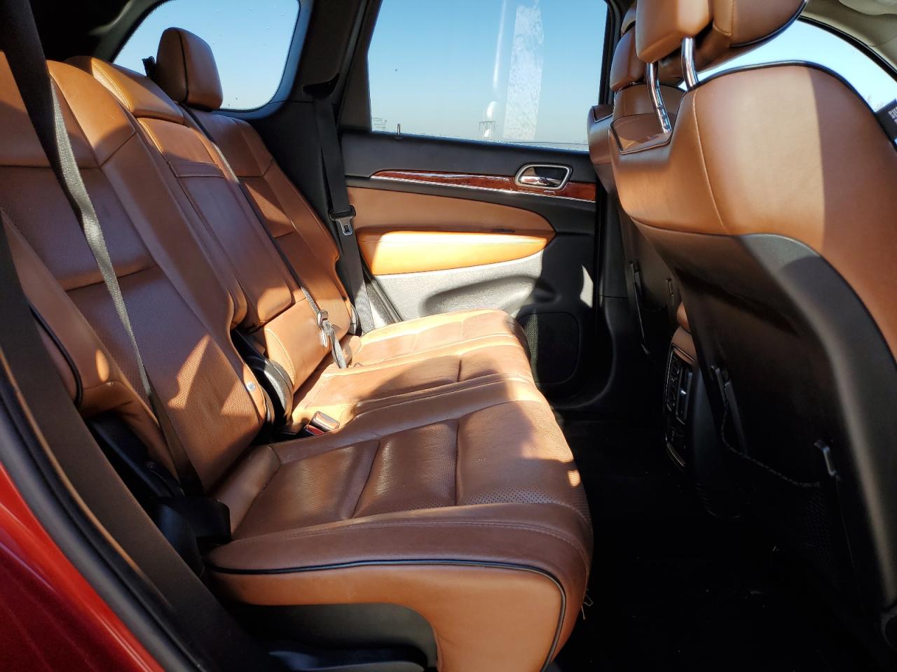 2011 Jeep Grand Cherokee - Image 11