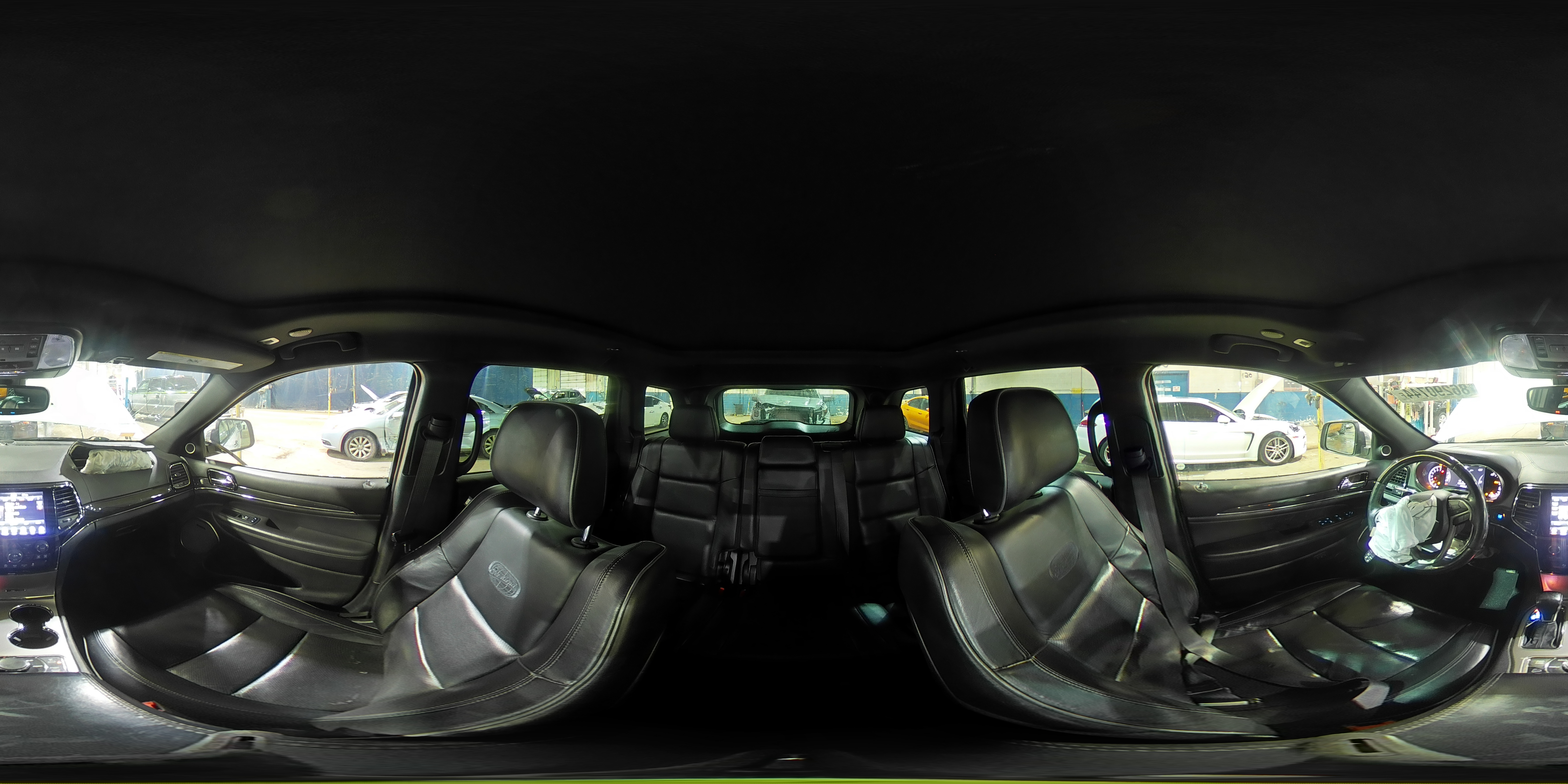2019 Jeep Grand Cherokee - Image 15