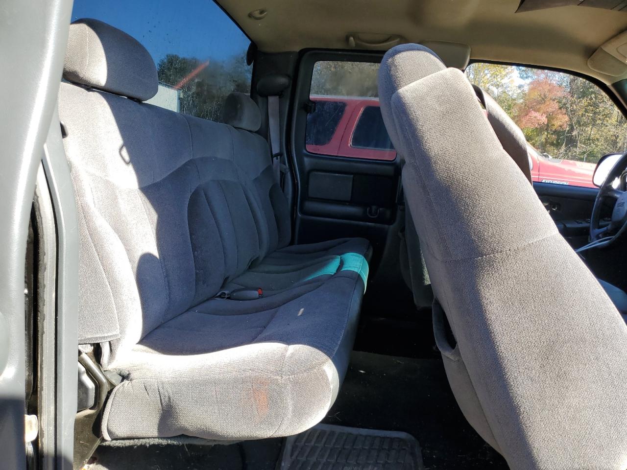2001 GMC Sierra - Image 10