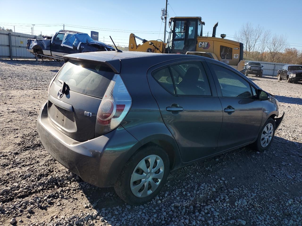 VIN JTDKDTB36E1570379 2014 TOYOTA PRIUS no.3